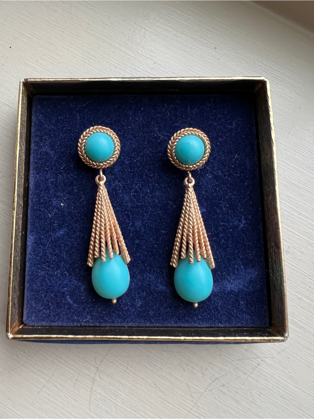 Vintage Avon Gold tone and Faux Turquoise Clip on earrings  IOB